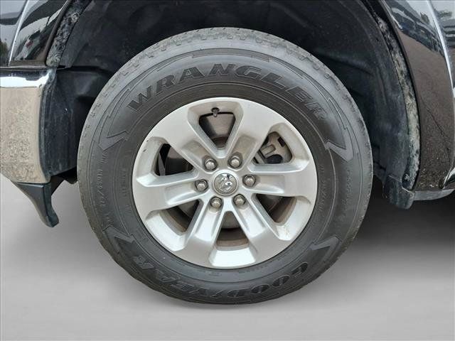 Used 2022 RAM 1500 Laramie AWD/4WD image 13