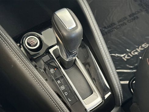 Used 2020 Nissan Kicks SR w/ SR Premium Package image 18