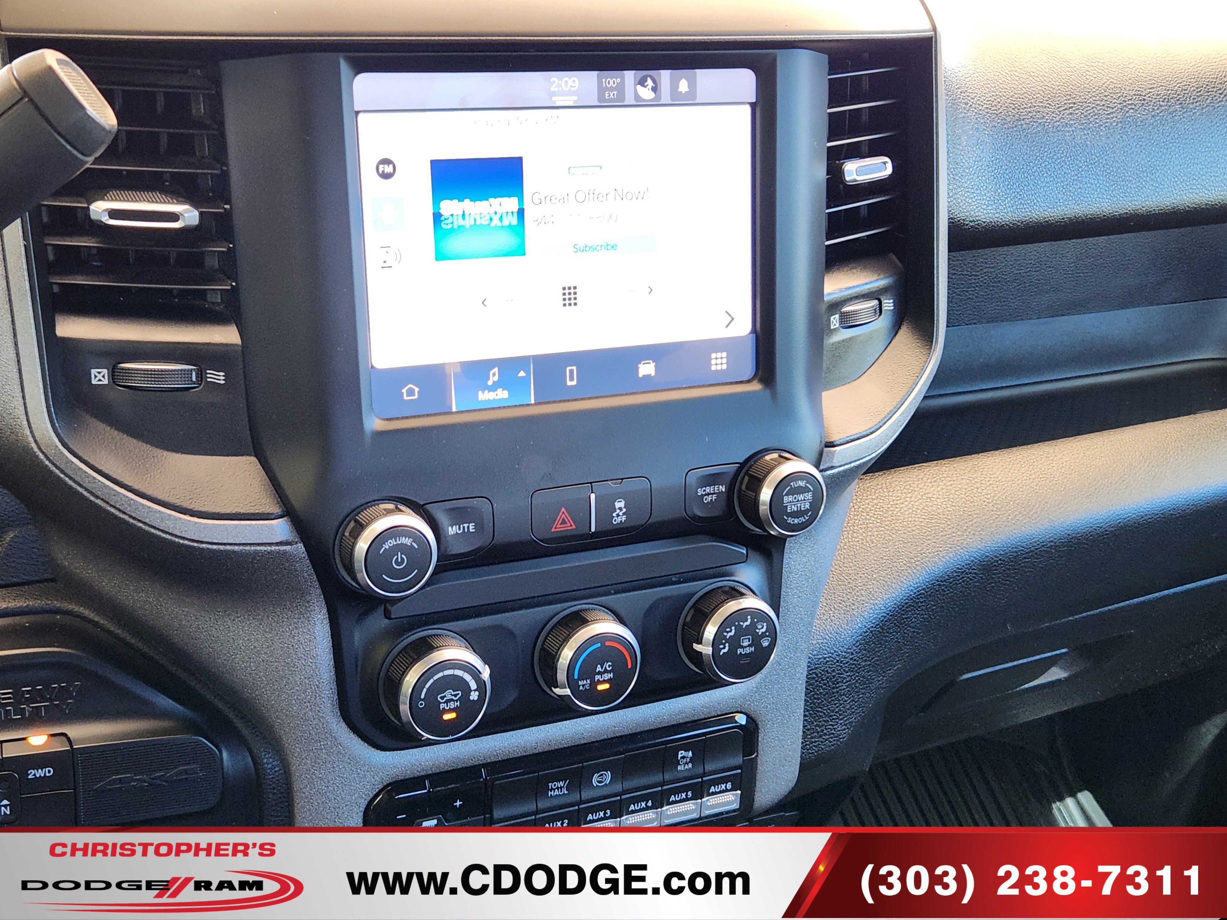 Used 2024 RAM 3500 Tradesman w/ Chrome Appearance Group AWD/4WD image 12