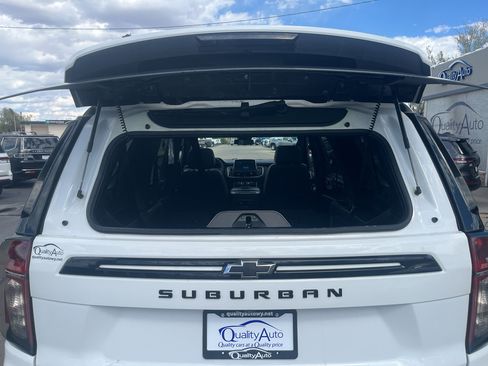 Used 2024 Chevrolet Suburban RST w/ Luxury Package AWD/4WD image 12