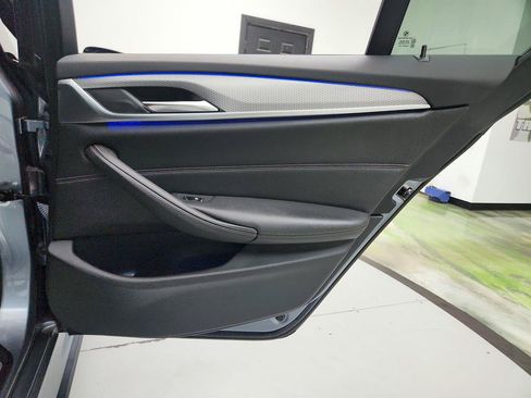 Used 2019 BMW 530i w/ M Sport Package RWD image 30
