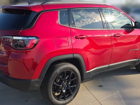 New 2026 Jeep Compass Latitude AWD/4WD image 5