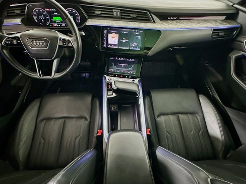 Used 2024 Audi Q8 e-tron Prestige w/ Prestige Package image 19