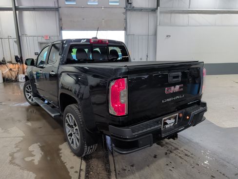 Used 2021 GMC Canyon Denali image 4