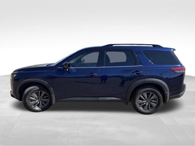 Certified 2024 Nissan Pathfinder SV FWD image 5