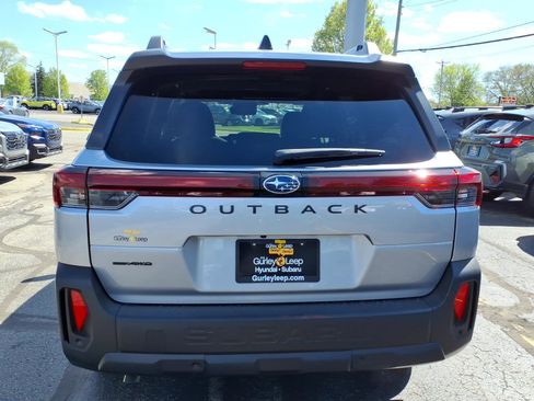 New 2026 Subaru Outback Touring AWD/4WD image 9