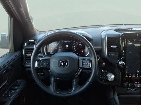 Used 2024 RAM 1500 Limited image 11