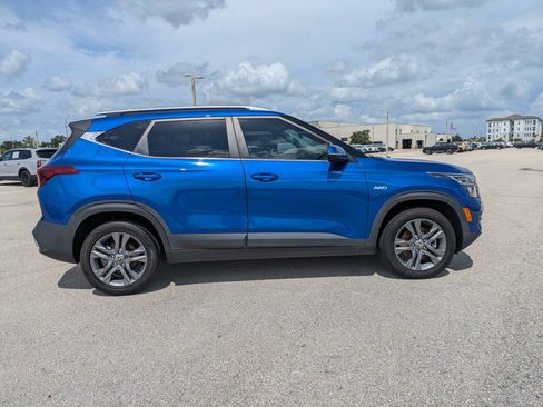 Used 2021 Kia Seltos S AWD/4WD image 4