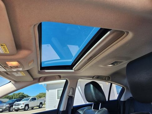 Used 2013 MAZDA MAZDA3 i Grand Touring w/ Tech Pkg image 10