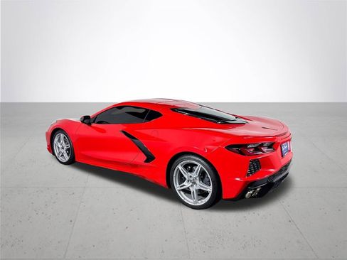 Used 2022 Chevrolet Corvette Stingray Coupe w/ 1LT RWD image 8