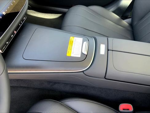 Used 2025 Mercedes-Benz E 350 Sedan image 10