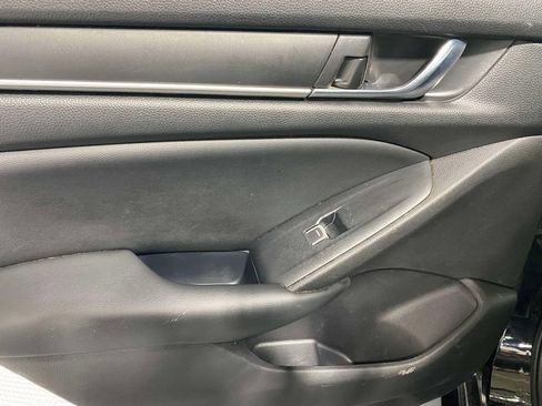 Used 2022 Honda Accord Sport image 13