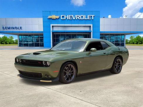 Used 2023 Dodge Challenger R/T Scat Pack RWD image 2
