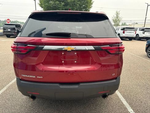 Used 2023 Chevrolet Traverse LT w/ LPO, Floor Liner Package AWD/4WD image 4