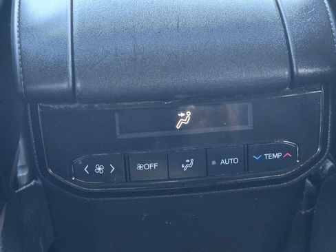 Used 2021 Toyota Highlander XSE image 24