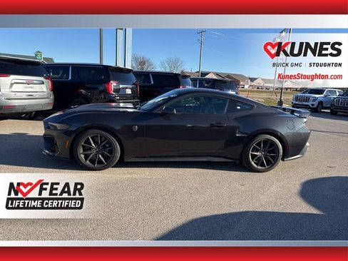 Used 2024 Ford Mustang Dark Horse image 8