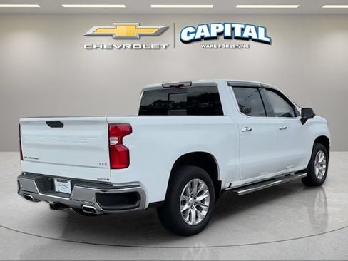 Used 2020 Chevrolet Silverado 1500 LTZ w/ LTZ Premium Package AWD/4WD image 5