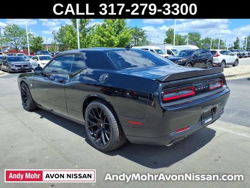 Used 2018 Dodge Challenger R/T Scat Pack RWD image 6