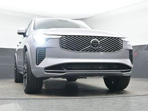 New 2026 Volvo XC90 T8 Plus w/ Protection Package Premier AWD/4WD image 40