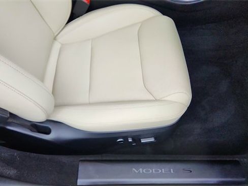 Used 2024 Tesla Model S Base image 21