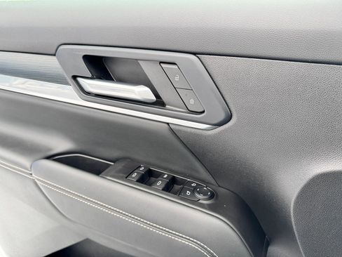 Used 2025 GMC Terrain Elevation image 24