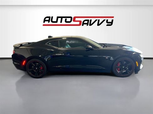 Used 2022 Chevrolet Camaro SS image 8