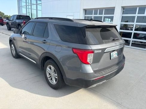 Used 2024 Ford Explorer XLT w/ Equipment Group 202A RWD image 5