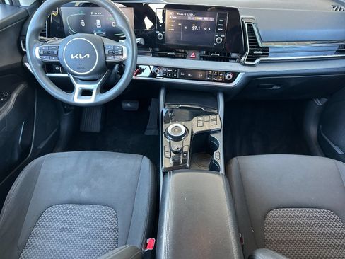 Used 2023 Kia Sportage LX AWD/4WD image 14