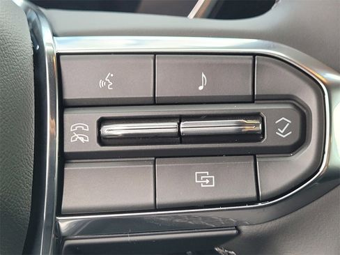 New 2026 GMC Canyon Elevation w/ Technology Package image 19