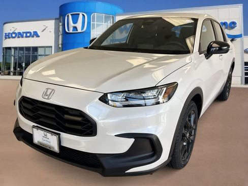 Certified 2024 Honda HR-V Sport image 1