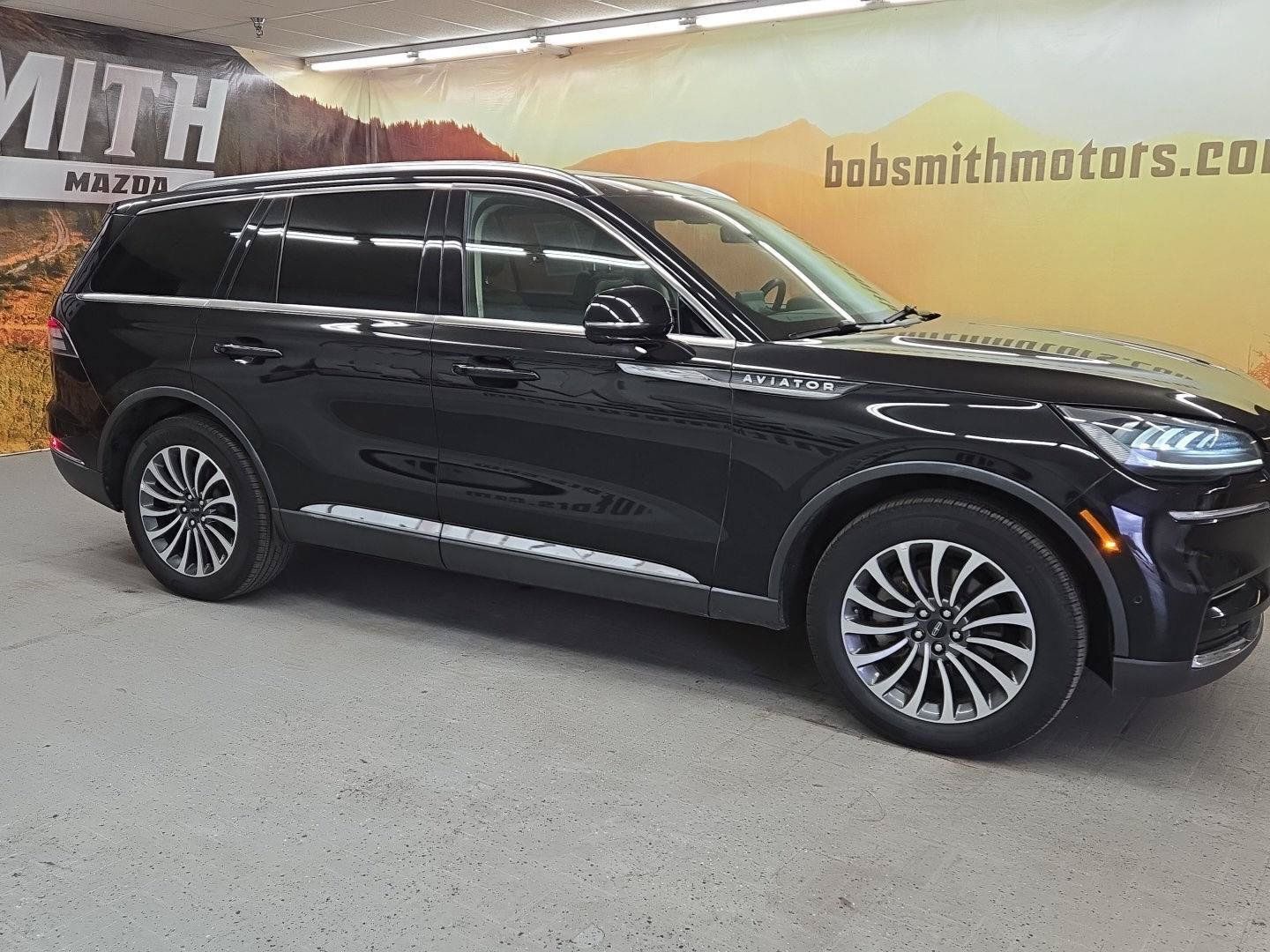 Used 2024 Lincoln Aviator Reserve AWD/4WD image 21