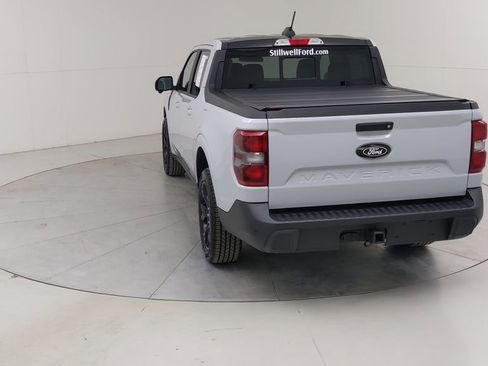 Certified 2025 Ford Maverick Lariat w/ Black Appearance Package image 17