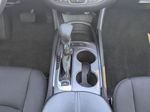 Used 2025 Chevrolet Malibu LT FWD image 17