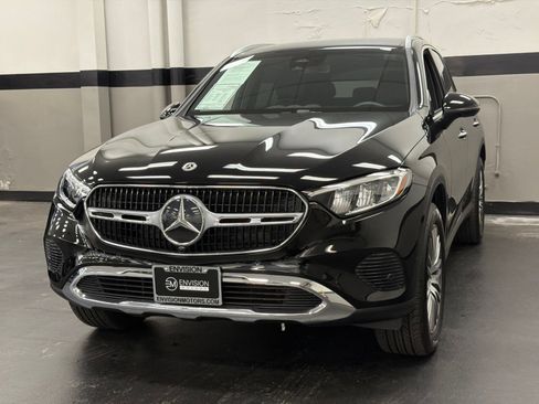 Certified 2026 Mercedes-Benz GLC 300 image 5