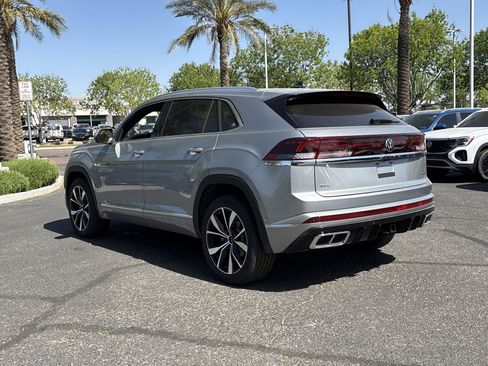 New 2026 Volkswagen Atlas Cross Sport SEL Premium R-Line AWD/4WD image 2