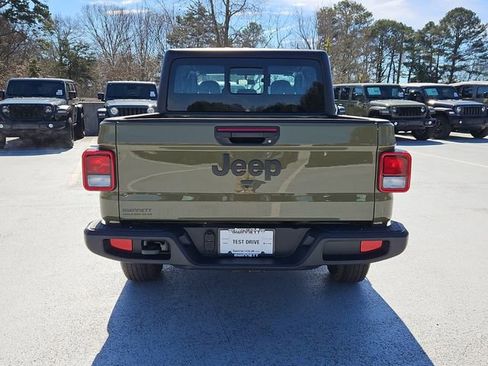 New 2026 Jeep Gladiator Sport image 7