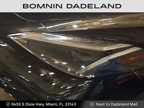 Used 2023 Chevrolet Corvette Stingray Preferred Conv w/ 2LT image 9