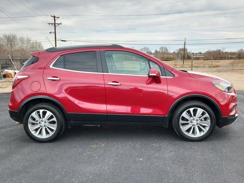 Used 2019 Buick Encore Preferred image 2