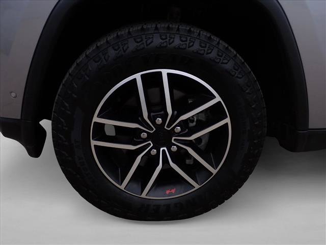 Used 2020 Jeep Grand Cherokee Trailhawk w/ Premium Lighting Group AWD/4WD image 7