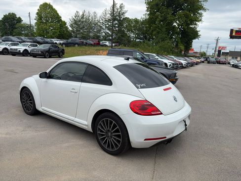 Used 2014 Volkswagen Beetle 1.8T FWD image 5