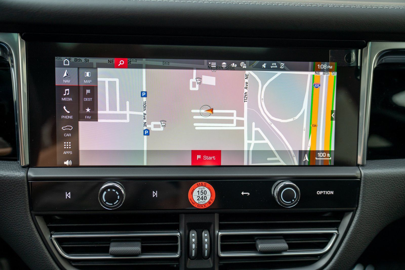 Certified 2026 Porsche Macan AWD/4WD image 17