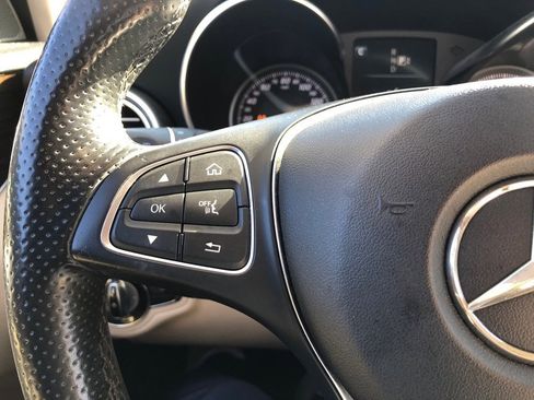 Used 2015 Mercedes-Benz C 300 4MATIC Sedan image 23