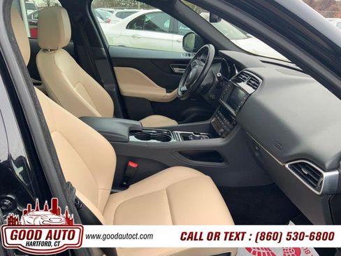 Used 2017 Jaguar F-PACE Premium image 14