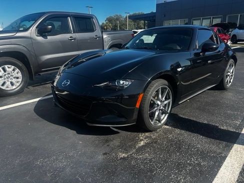 Used 2021 MAZDA MX-5 Miata RF Grand Touring RWD image 2