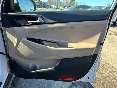 Used 2016 Hyundai Tucson Limited w/ Option Group 03 image 14