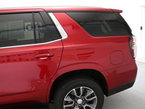 Used 2024 Chevrolet Tahoe LS AWD/4WD image 6