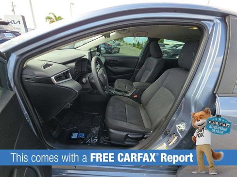 Used 2023 Toyota Corolla LE FWD image 2