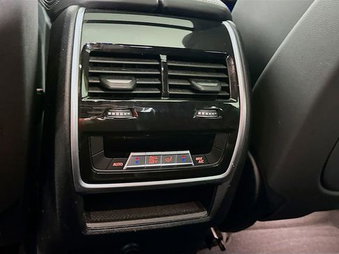 Used 2023 BMW X6 xDrive40i w/ Premium Package image 33