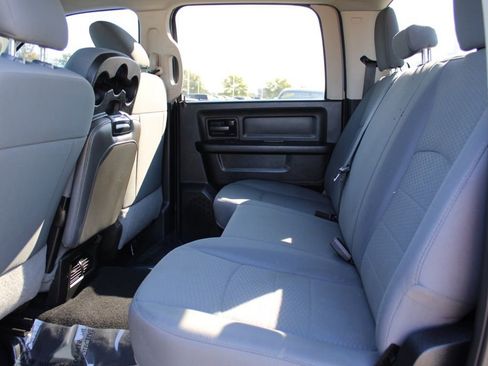 Used 2018 RAM 1500 Express w/ Express Value Package image 23