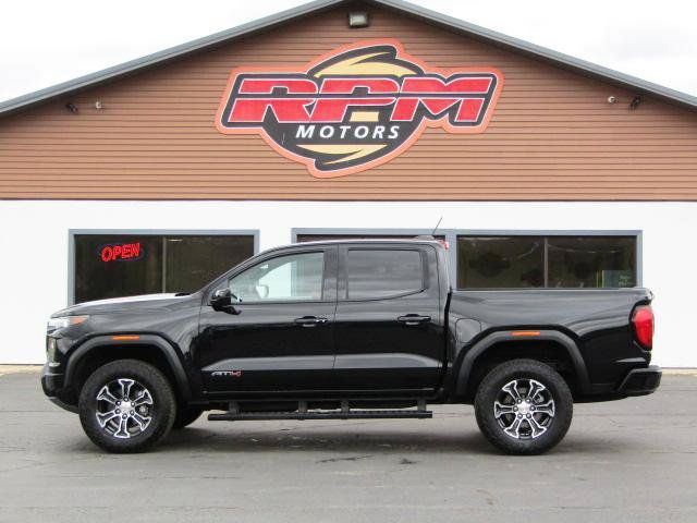 Used 2025 GMC Canyon AT4 AWD/4WD image 5
